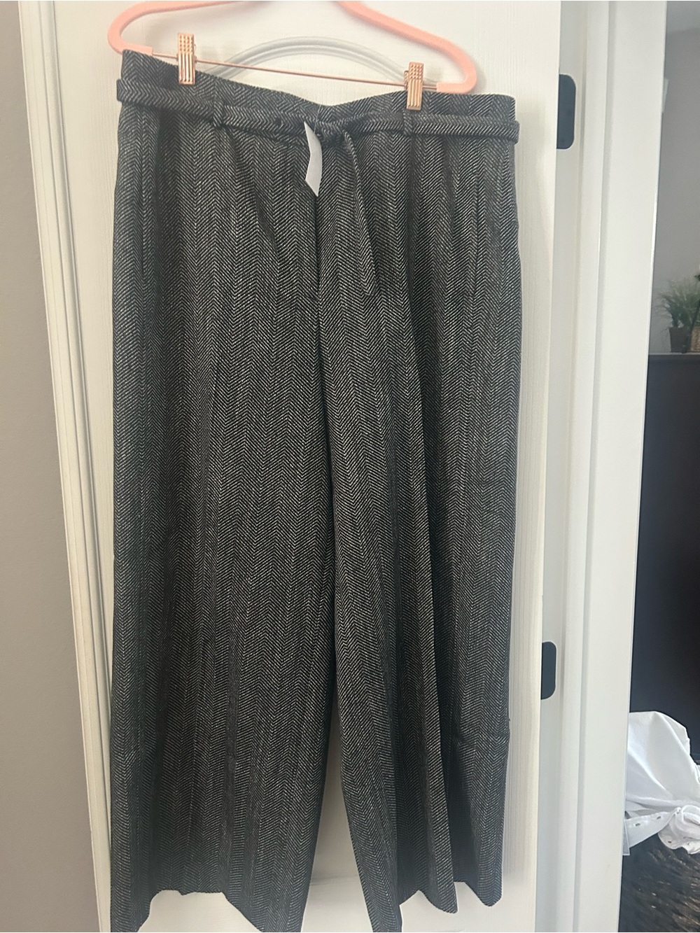 Ann Taylor Charcoal Herringbone Wide-Leg Trousers with Tie Belt